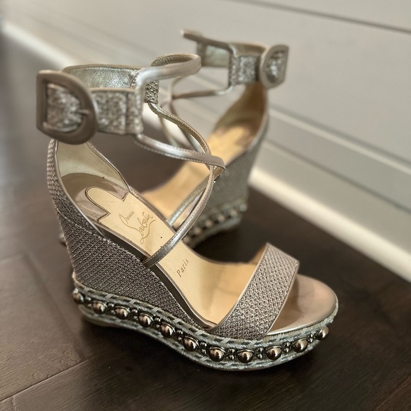 Christian Louboutin Chocazeppa Metallic Wedge - Picture 2 of 5